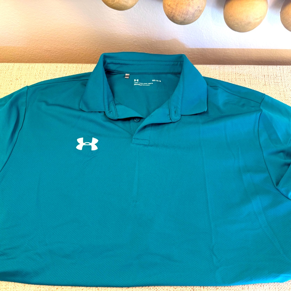 Mens UA Short Sleeve Turquoise polo. Sz Large.
